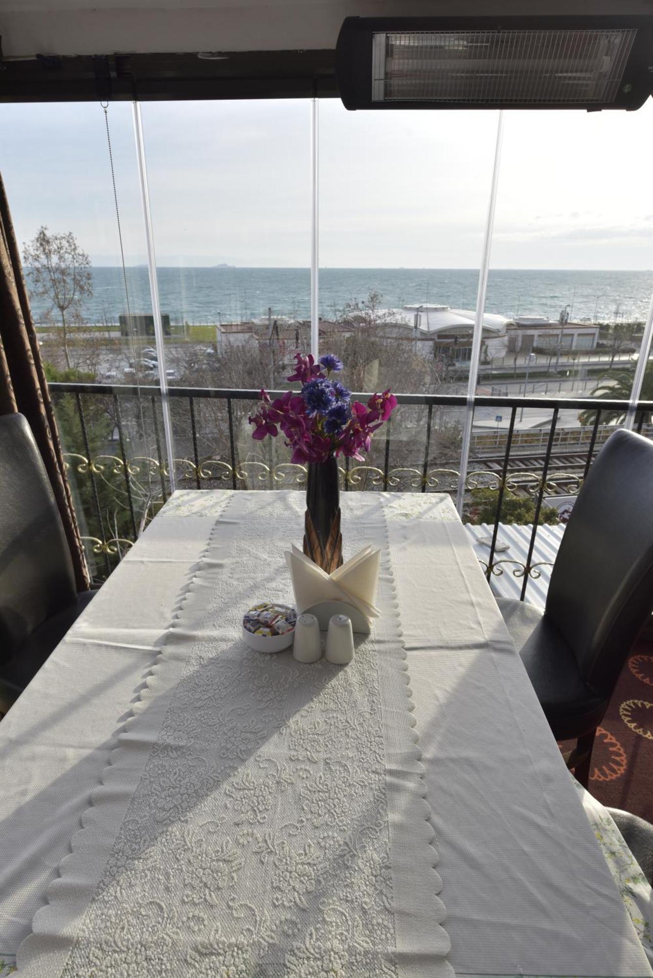 Golden Palace Sea View 이스탄불 외부 사진